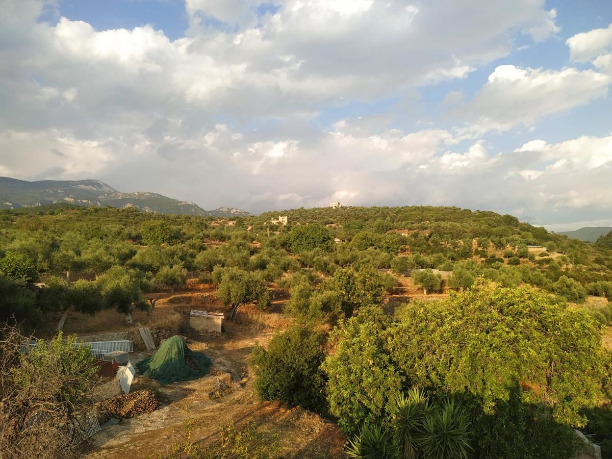 Papadeas Villas Megali Mantineia Exterior photo