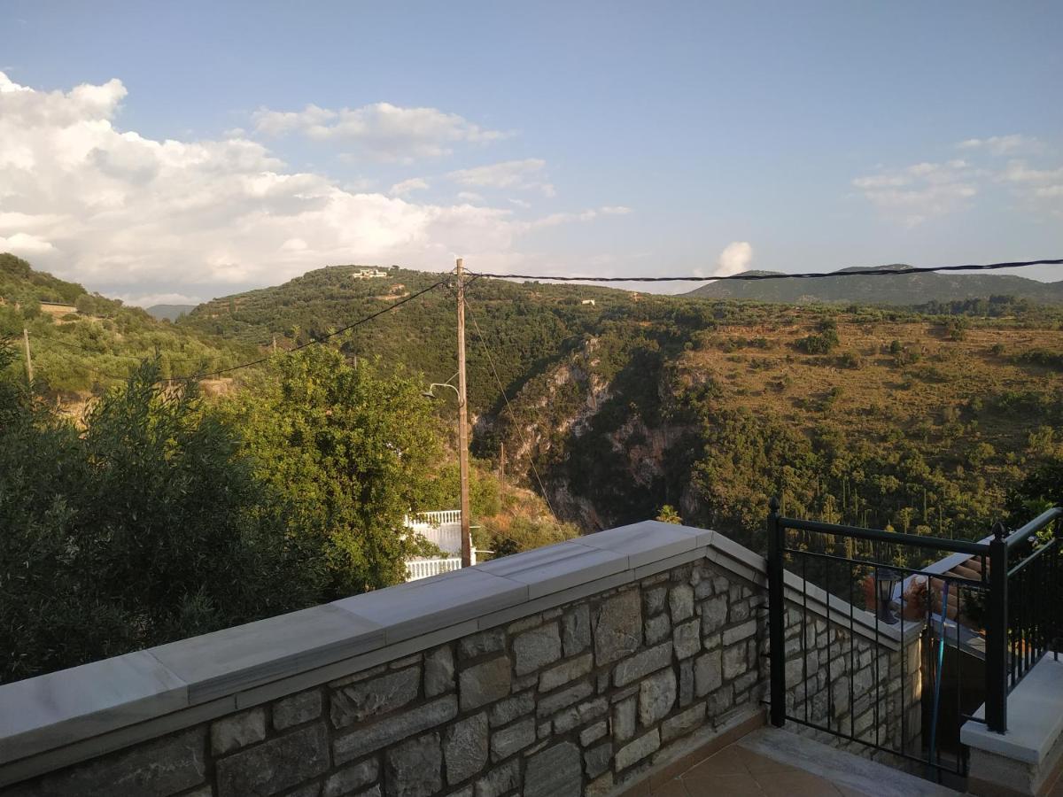 Papadeas Villas Megali Mantineia Exterior photo